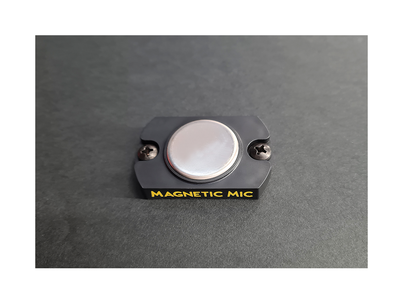 Mag Mic Mounted on Surface