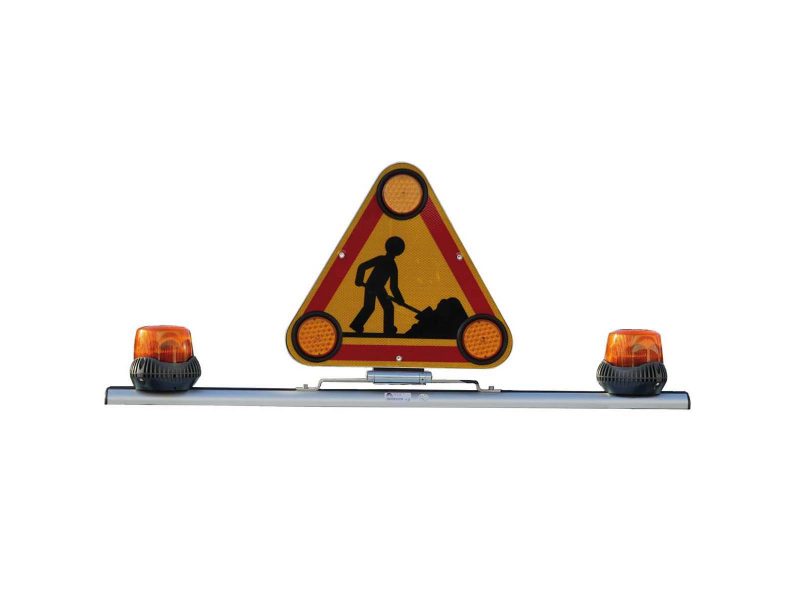 Signalling bar with triangle
