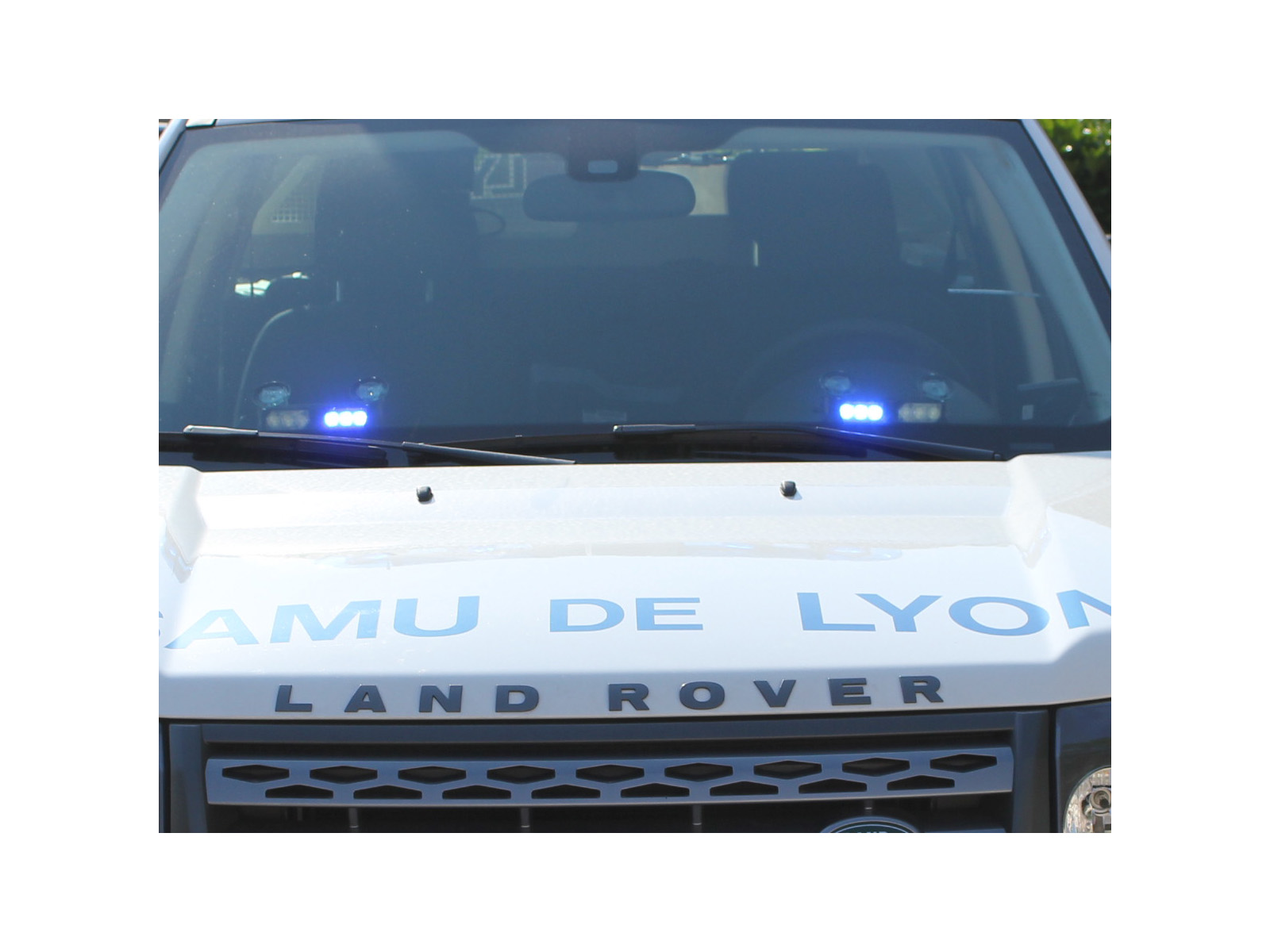 Feux de pénétration à LED L52 ventouse pour pare brise sur véhicule SAMU