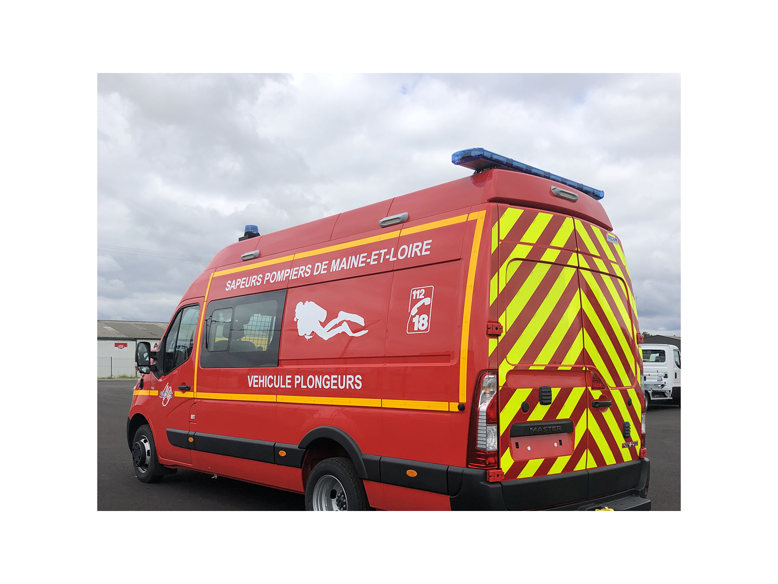 Rampe VEGA classe 2 bleu sur camion pompier