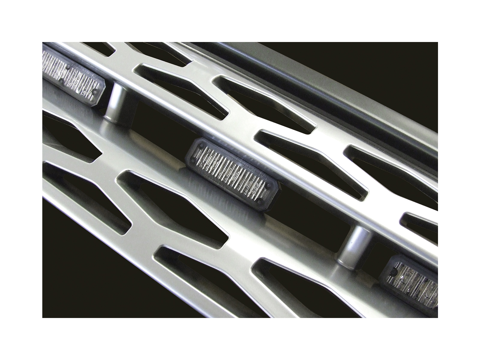 Mini Stealth - 3-way Flush Fit (Hood Mount) LED Modules for Horizontal Mounting In Situ x3 in Grille Unlit