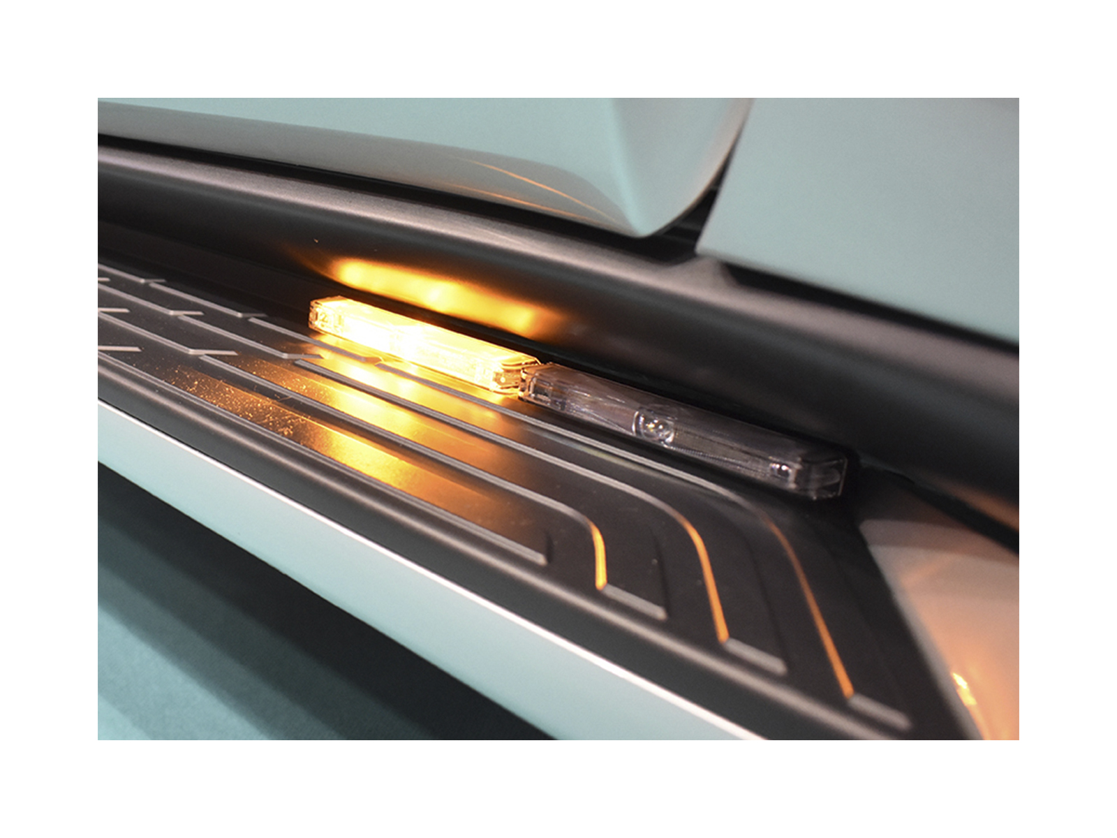 Edge Saber Ultra-Slimline 3-LED Module In Situ in grille